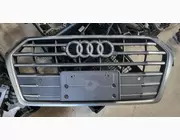 Решетка радиатора grill Audi Q5 80A 18-20 в сборе, с эмблемами, хром, без парктроников 80A853651J RP5 Решітка радіатора grill Audi Q5 80A 18-20 в зборі, з емблемами 80A.853.651.J RP5